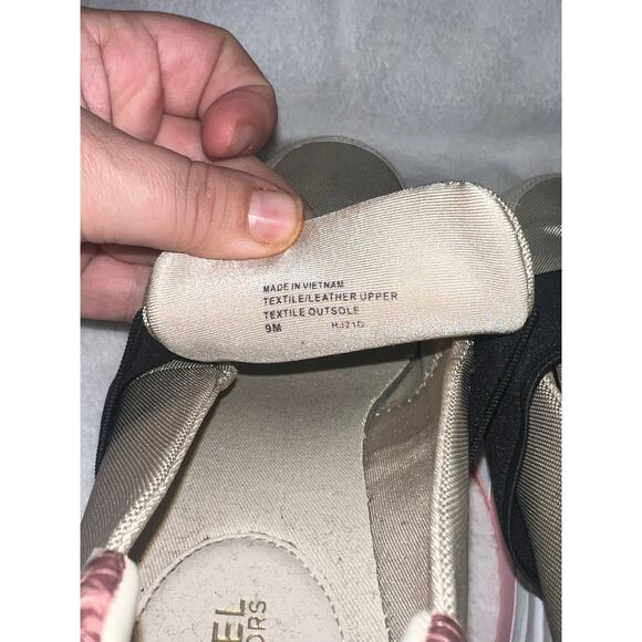 Michael Kors SLIP ON sneakers size 9 - Picture 6 of 7